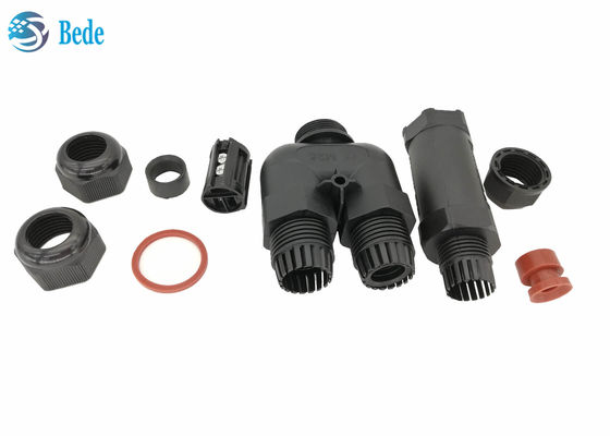 Y ประเภท 3 ช่อง 2 3 4 5 พินขั้วต่อไฟฟ้ากันน้ำ Ip68 250v 16~24a