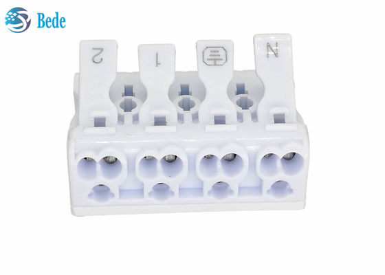 PA66 4 ขั้ว ต่อสายไฟแบบกด - ใน ขั้วต่อแบบรวดเร็ว น็อตคันโยก 450V 16A